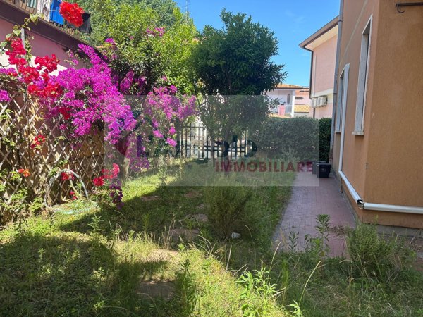 appartamento in affitto a Viareggio in zona Campo d'Aviazione