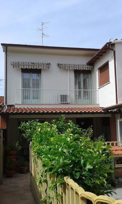 appartamento in affitto a Viareggio in zona Campo d'Aviazione