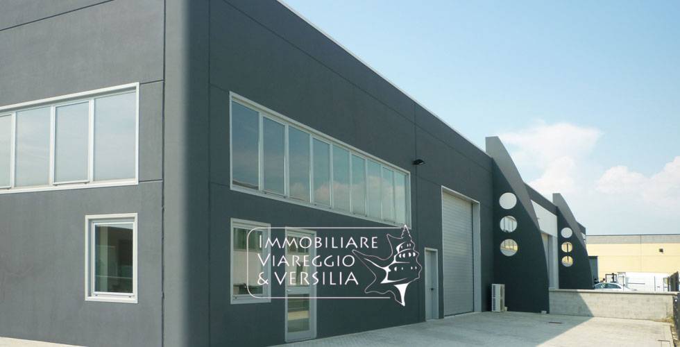 capannone in affitto a Viareggio