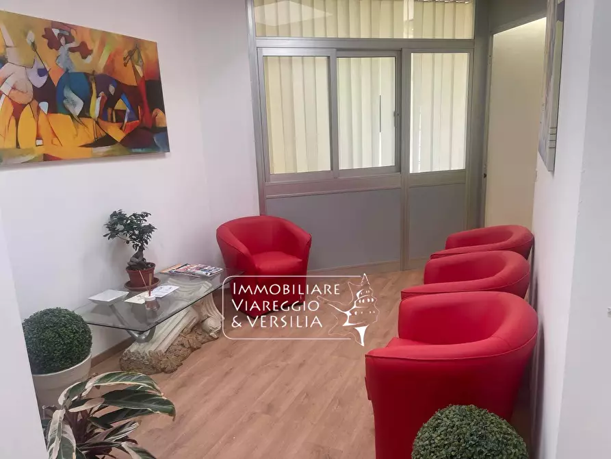 ufficio in affitto a Viareggio in zona Campo d'Aviazione