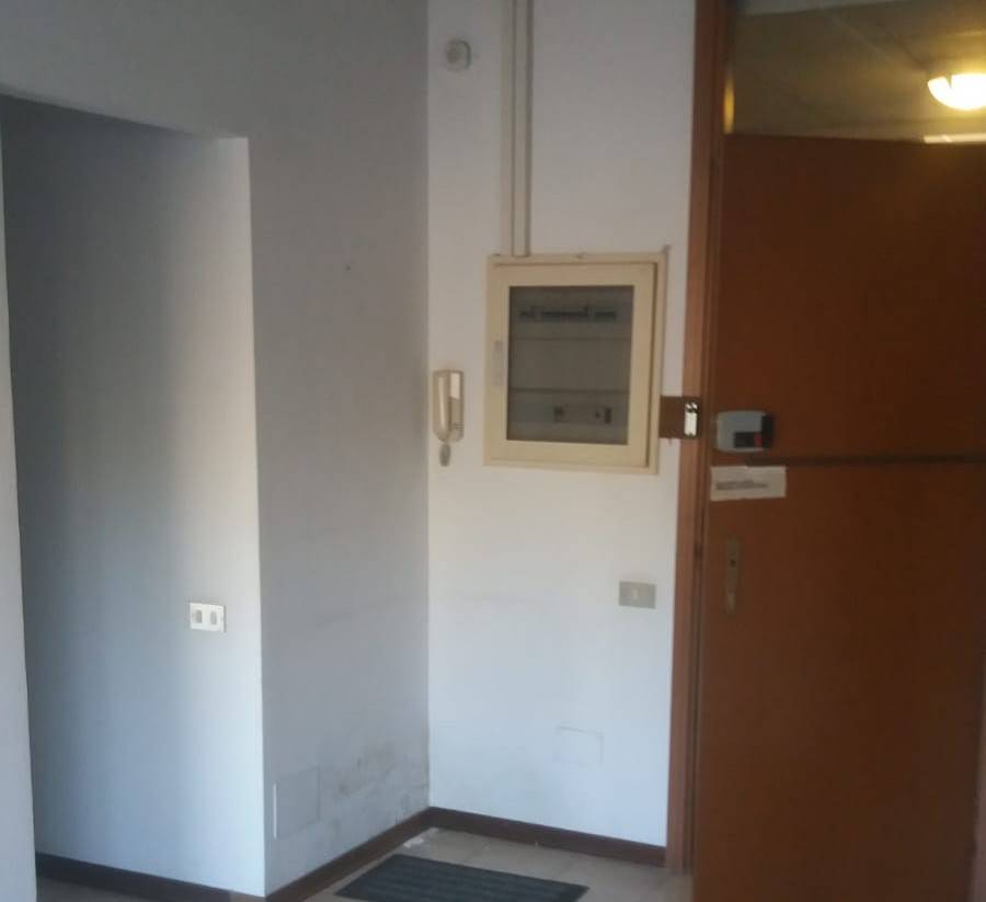 ufficio in affitto a Viareggio in zona Marco Polo