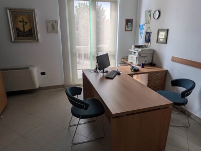 ufficio in affitto ad Agliana