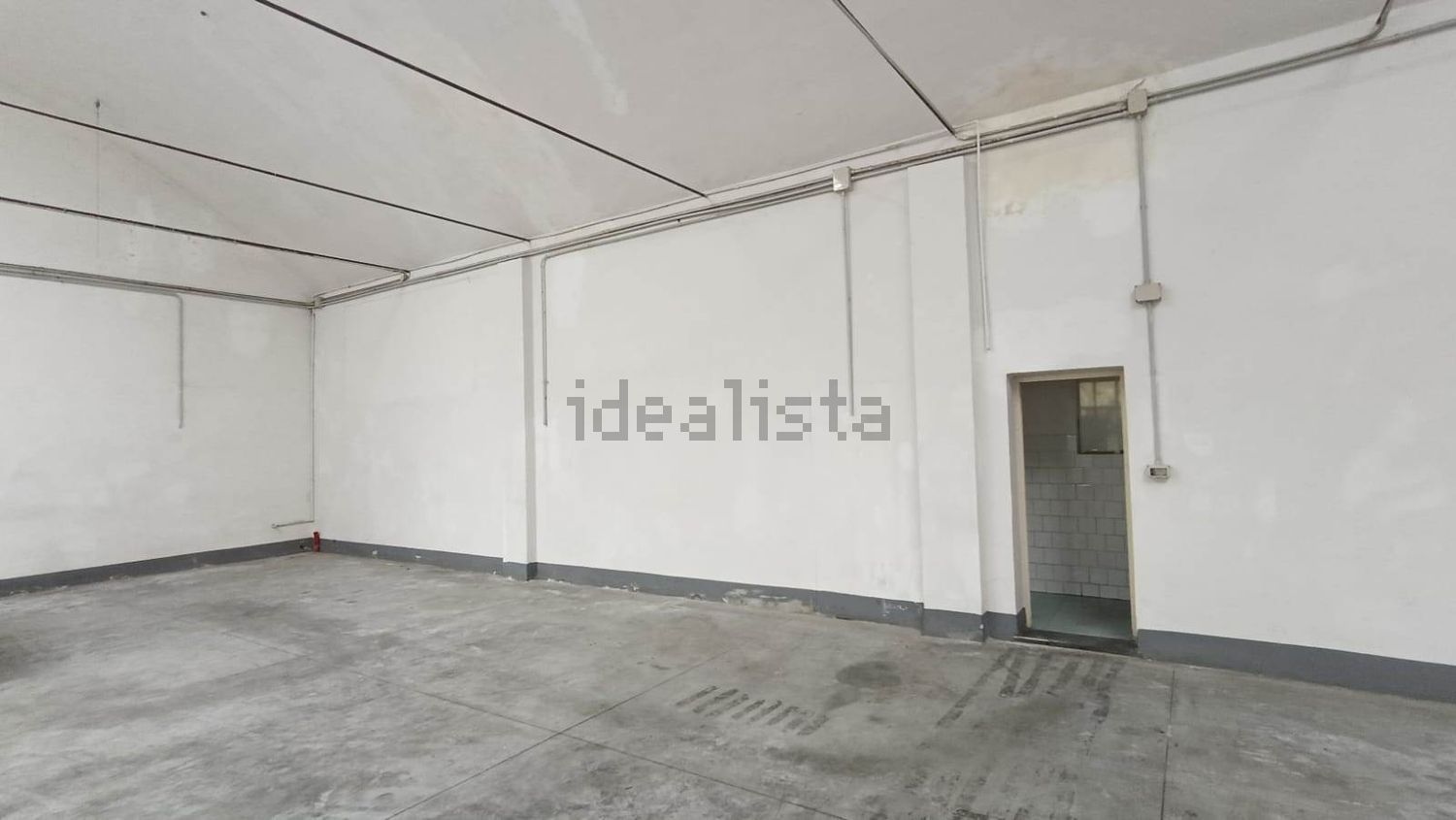 locale di sgombero in affitto ad Agliana