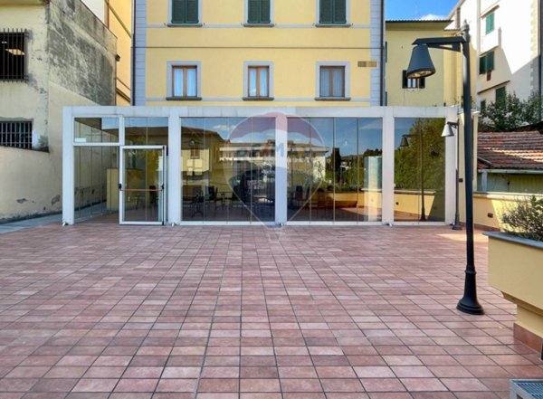 locale commerciale in affitto a Lamporecchio