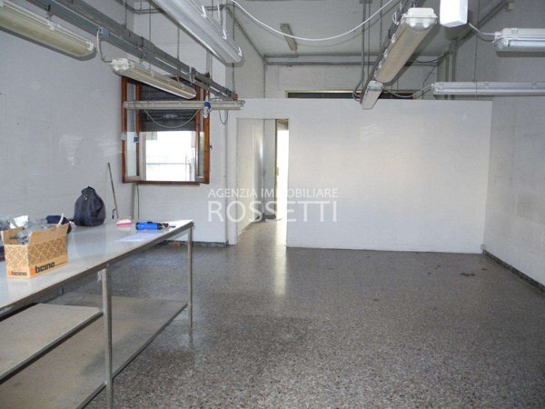 locale commerciale in affitto a Lamporecchio in zona Spicchio