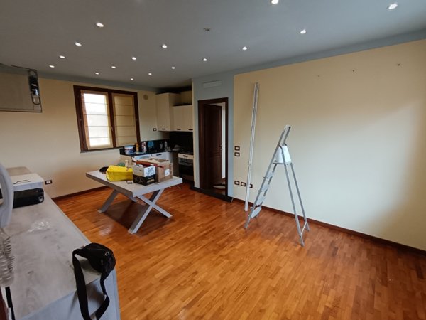appartamento in affitto a Massa e Cozzile in zona Margine Coperta