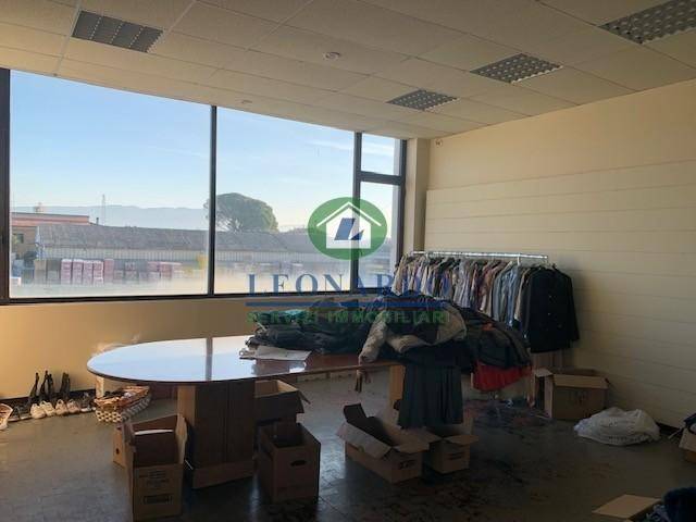 ufficio in affitto a Massa e Cozzile in zona Traversagna