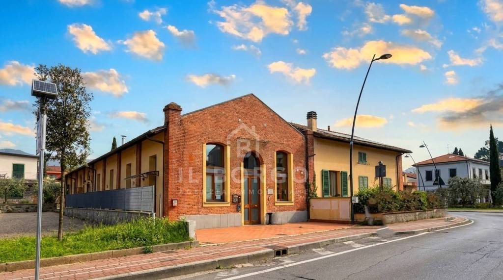 ufficio in affitto a Massa e Cozzile
