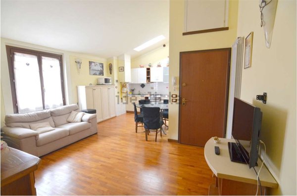 appartamento in affitto a Massa e Cozzile in zona Margine Coperta