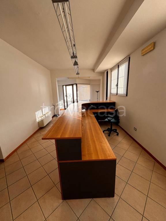 ufficio in affitto a Monsummano Terme