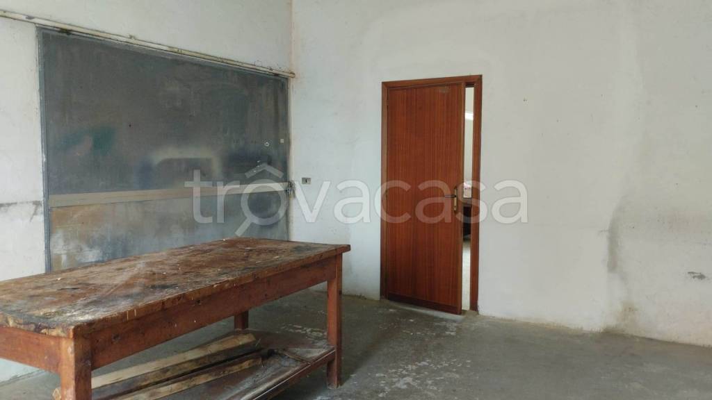 locale commerciale in affitto a Monsummano Terme in zona Cintolese