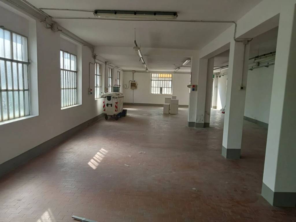 locale commerciale in affitto a Monsummano Terme