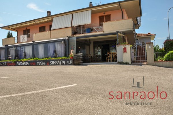 negozio in affitto a Monsummano Terme in zona Cintolese