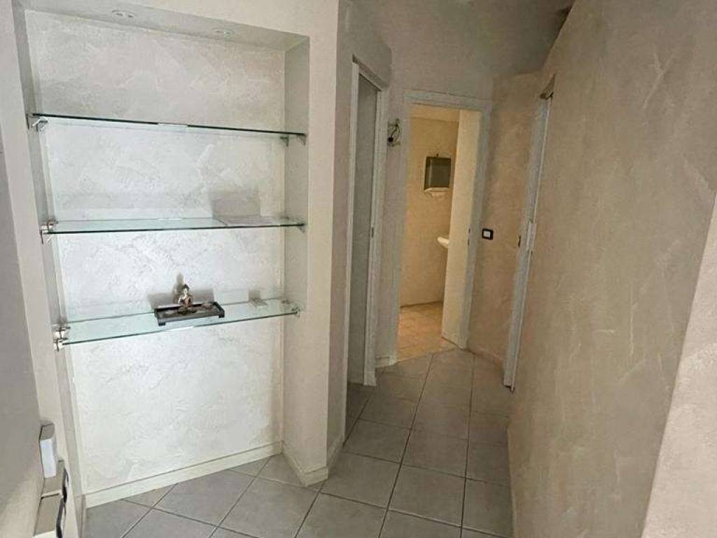 negozio in affitto a Monsummano Terme