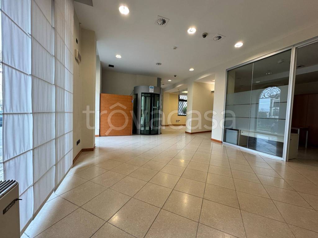 ufficio in affitto a Monsummano Terme