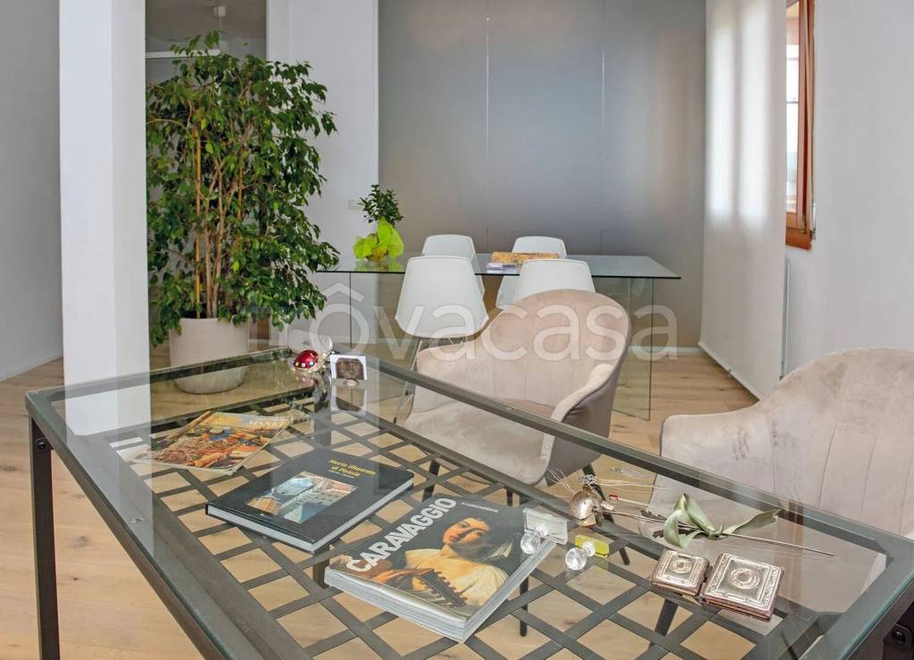 ufficio in affitto a Montale