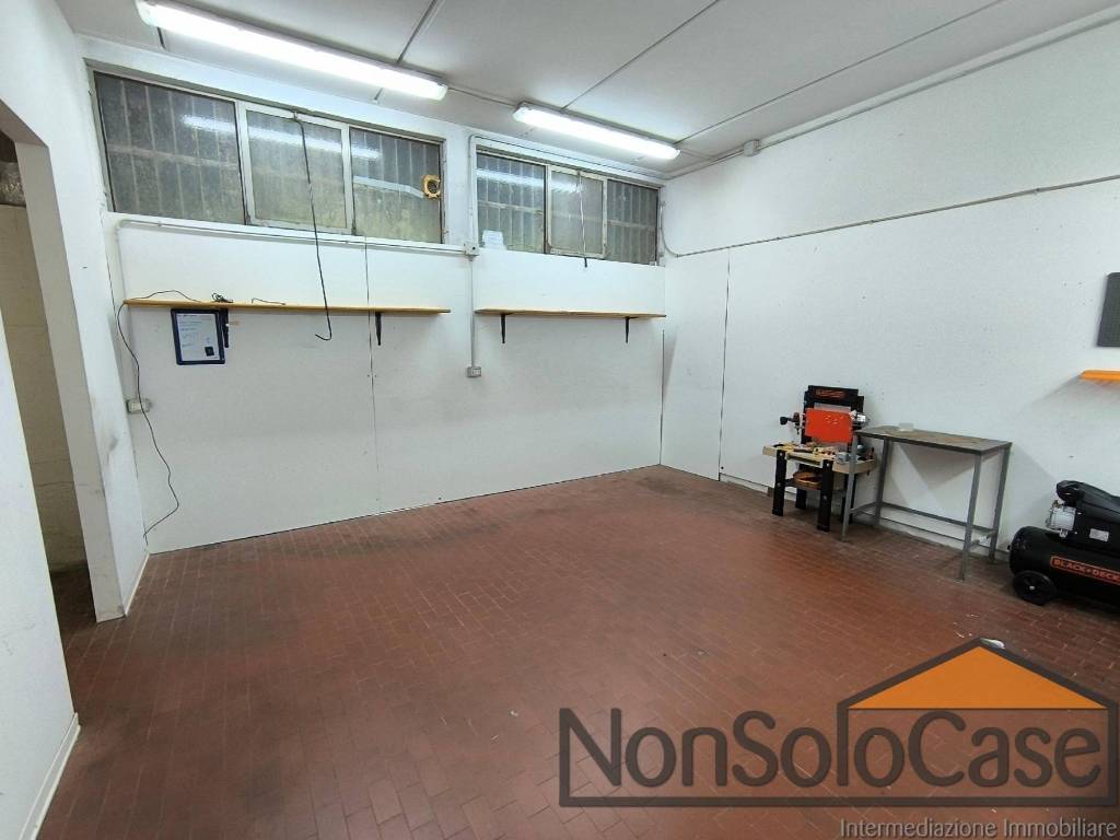 locale commerciale in affitto a Montale