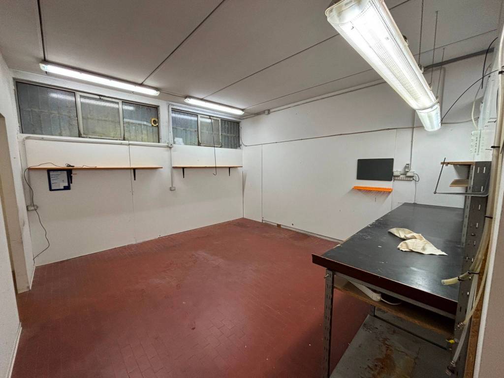 locale commerciale in affitto a Montale