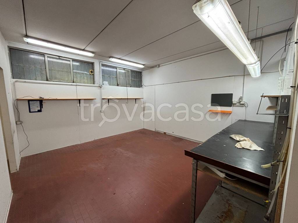 locale commerciale in affitto a Montale