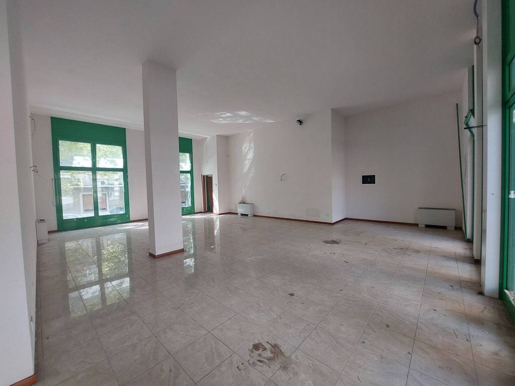 negozio in affitto a Montecatini-Terme