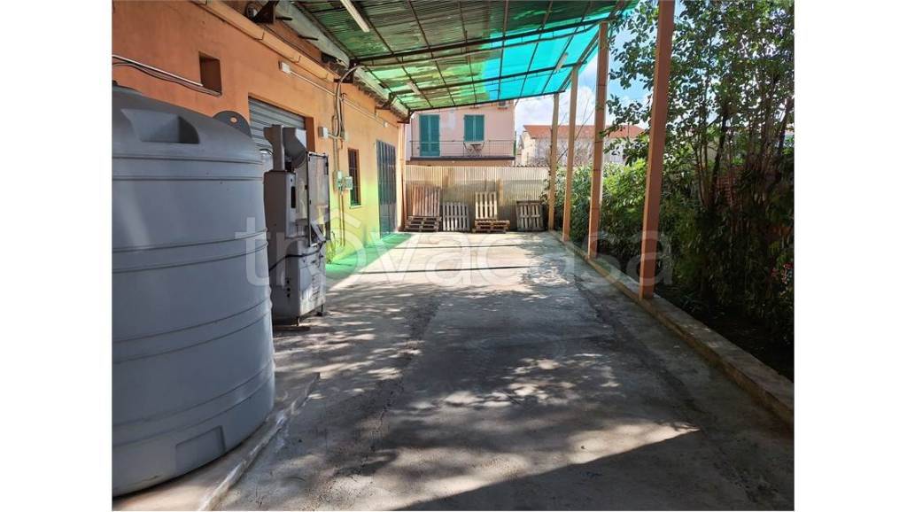 locale commerciale in affitto a Montecatini-Terme