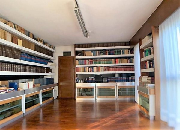 ufficio in affitto a Montecatini-Terme
