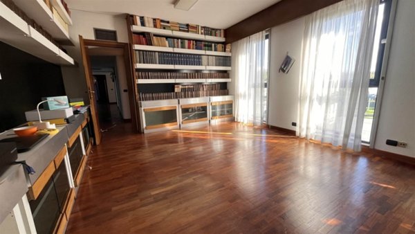 ufficio in affitto a Montecatini-Terme