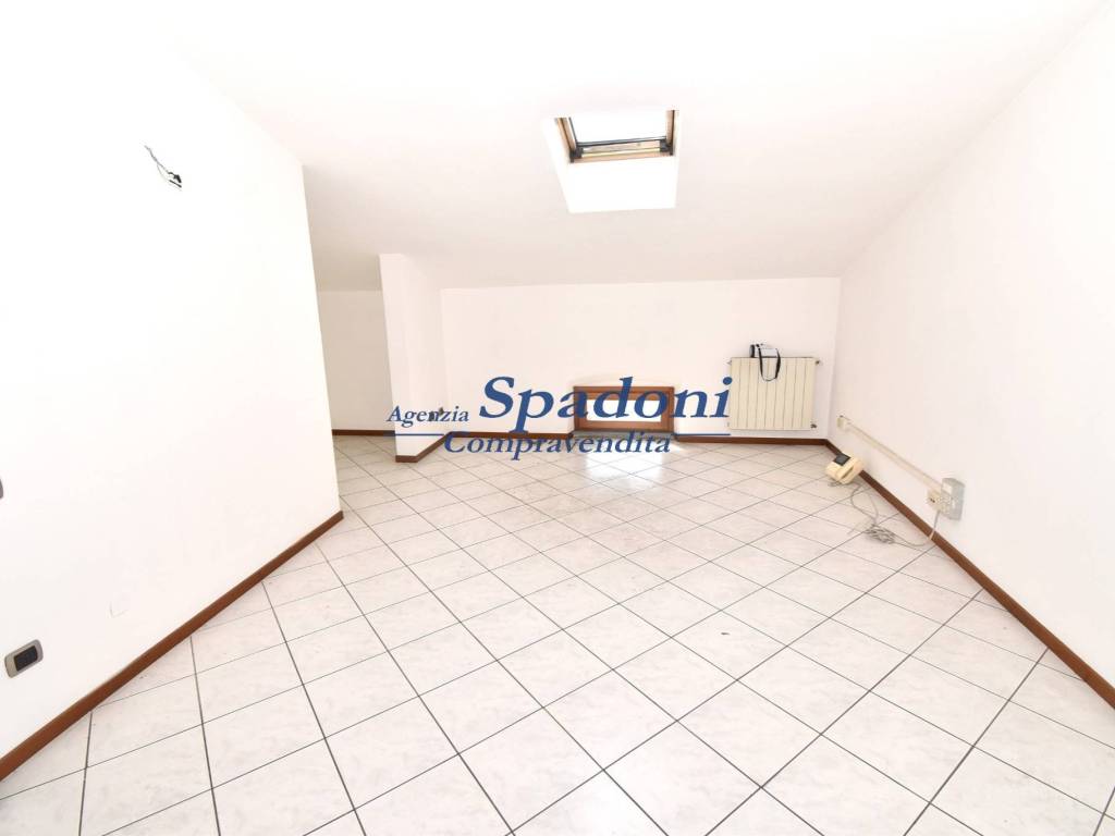 ufficio in affitto a Montecatini-Terme
