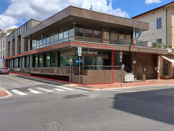locale commerciale in affitto a Montecatini-Terme