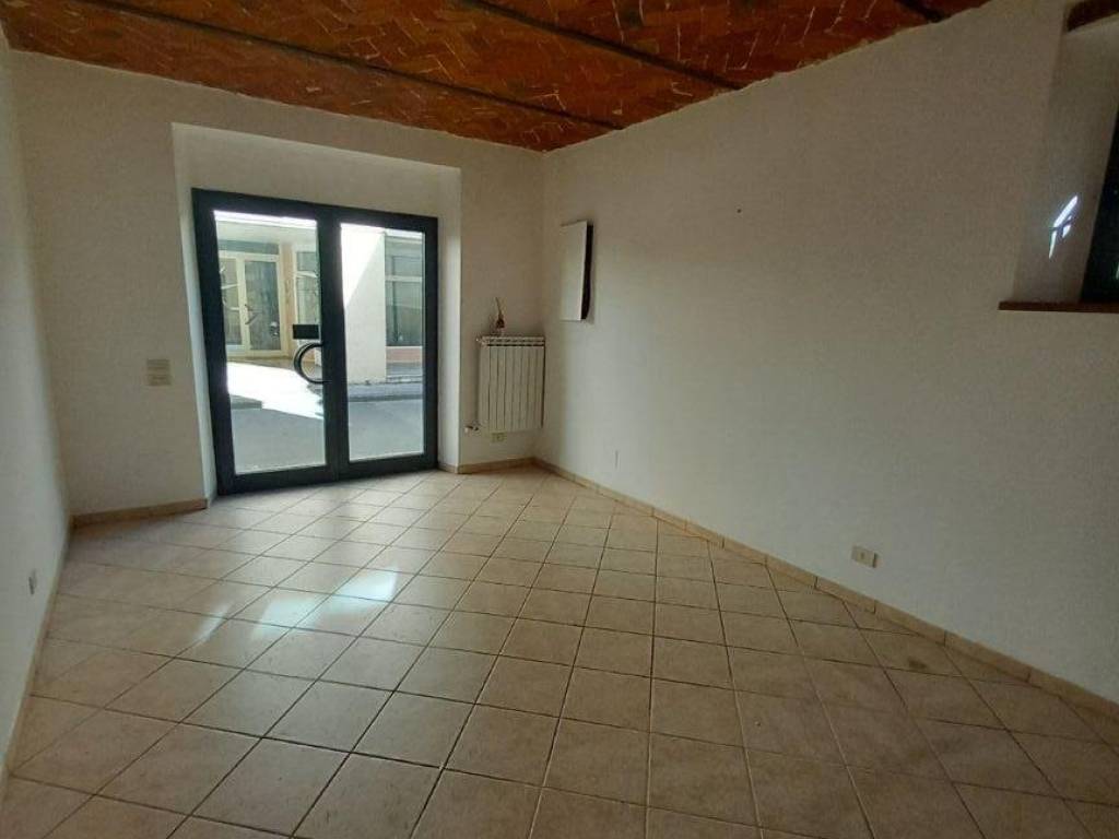 negozio in affitto a Montecatini-Terme in zona Vico