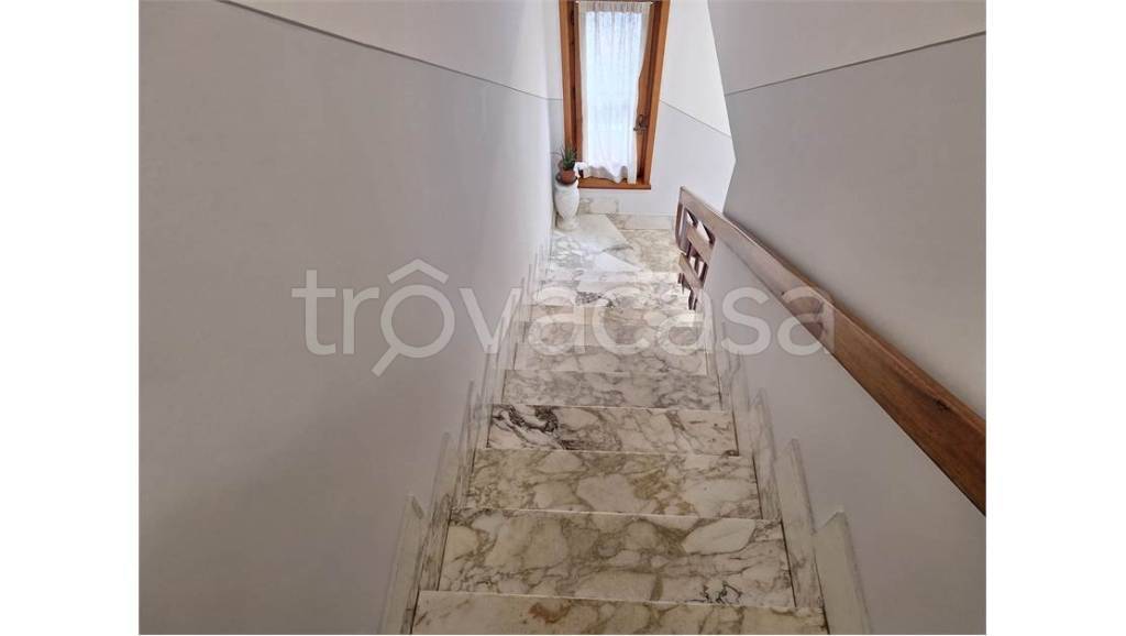 appartamento in affitto a Montecatini-Terme in zona Vico