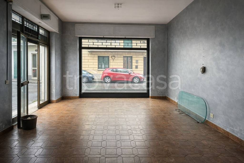 negozio in affitto a Montecatini-Terme in zona Vico