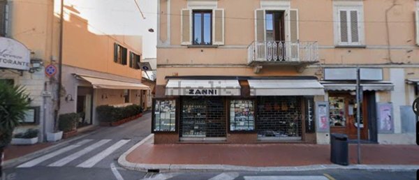 locale commerciale in affitto a Montecatini-Terme