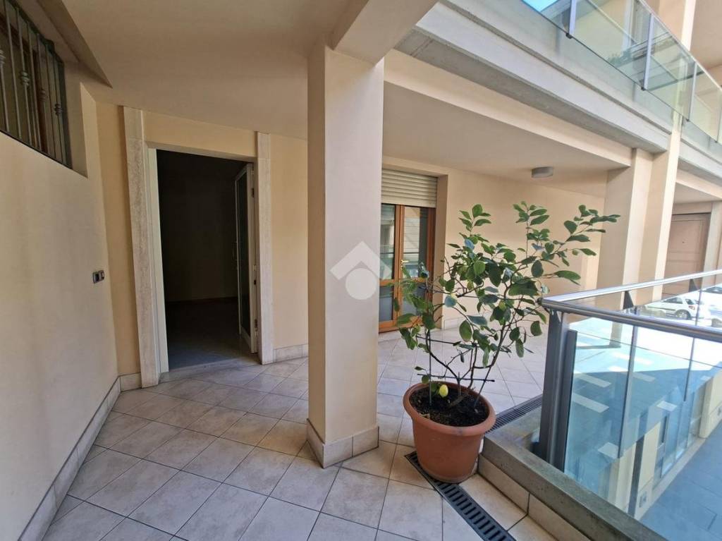 ufficio in affitto a Montecatini-Terme in zona Vico