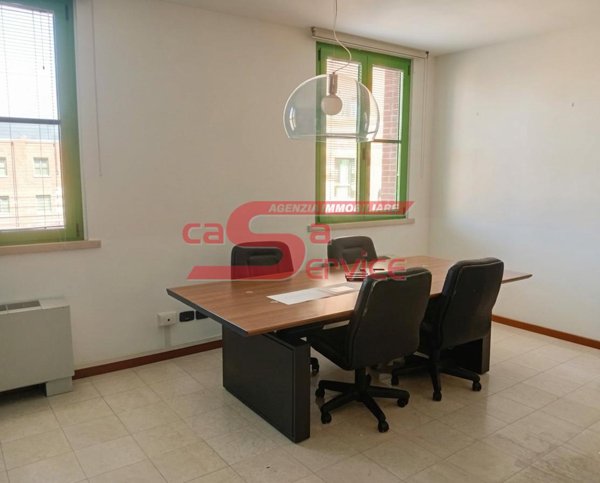 ufficio in affitto a Montecatini-Terme