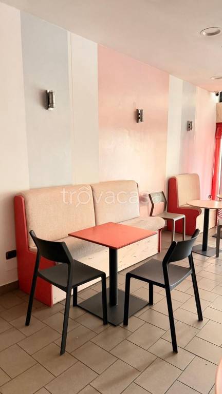 negozio in affitto a Pescia