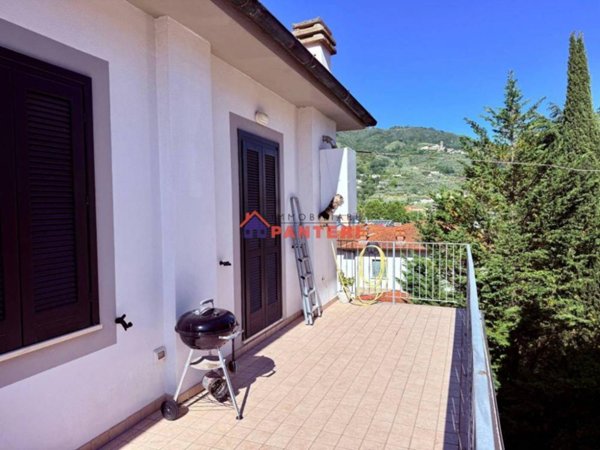 appartamento in affitto a Pescia