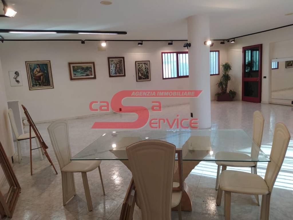 locale commerciale in affitto a Pieve a Nievole