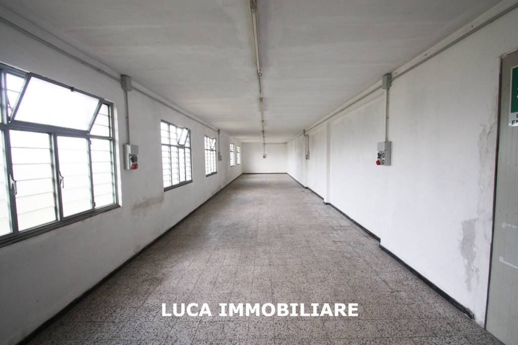 locale commerciale in affitto a Pieve a Nievole