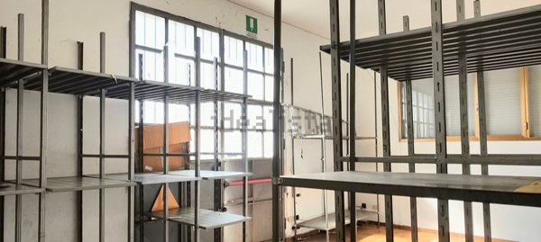 locale commerciale in affitto a Pieve a Nievole