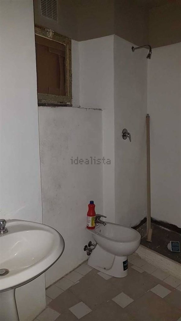 negozio in affitto a Pistoia
