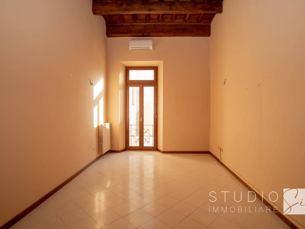 ufficio in affitto a Pistoia in zona Centro Città
