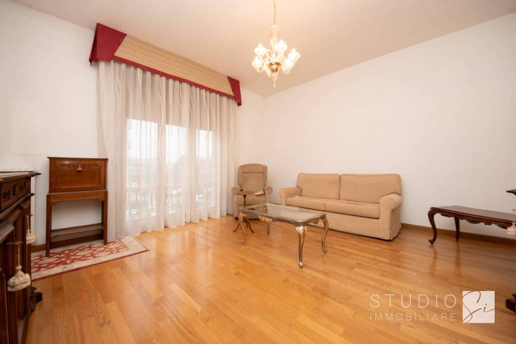 appartamento in affitto a Pistoia in zona Centro Città