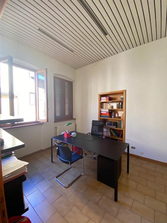 ufficio in affitto a Pistoia in zona Centro Città