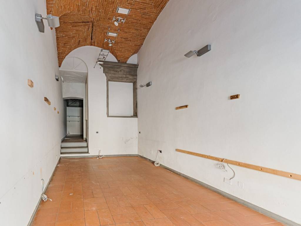 negozio in affitto a Pistoia