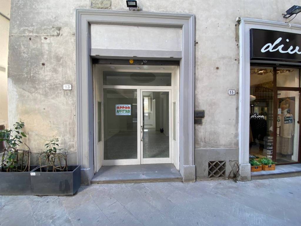 negozio in affitto a Pistoia in zona Centro Città