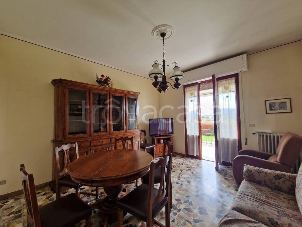 casa indipendente in affitto a Pistoia in zona Bottegone