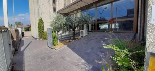 locale di sgombero in affitto a Pistoia