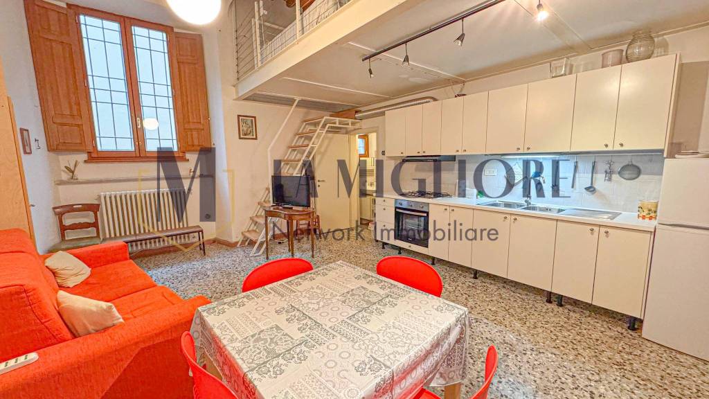 appartamento in affitto a Pistoia in zona Centro Città