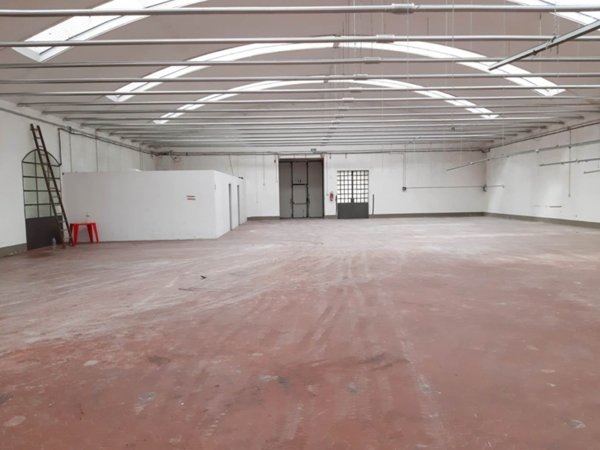 locale commerciale in affitto a Pistoia